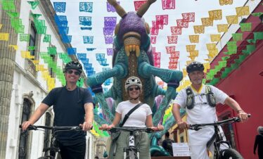 City bike tour: History, Culture & traditions